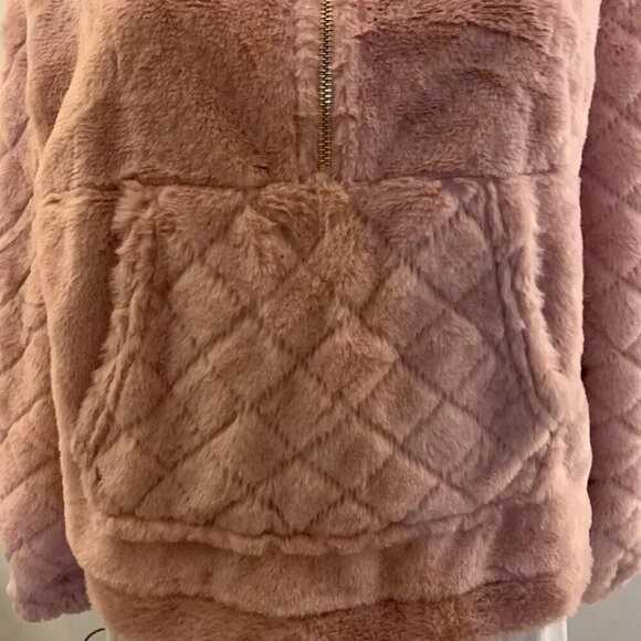 No Boundaries. Jr Size L (11-13). Super Soft Faux Fur Pink Pullover Jacket. B58 - Picture 7 of 8